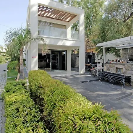 Sea Front With Sandy Private Jetty Apartment Bodrum